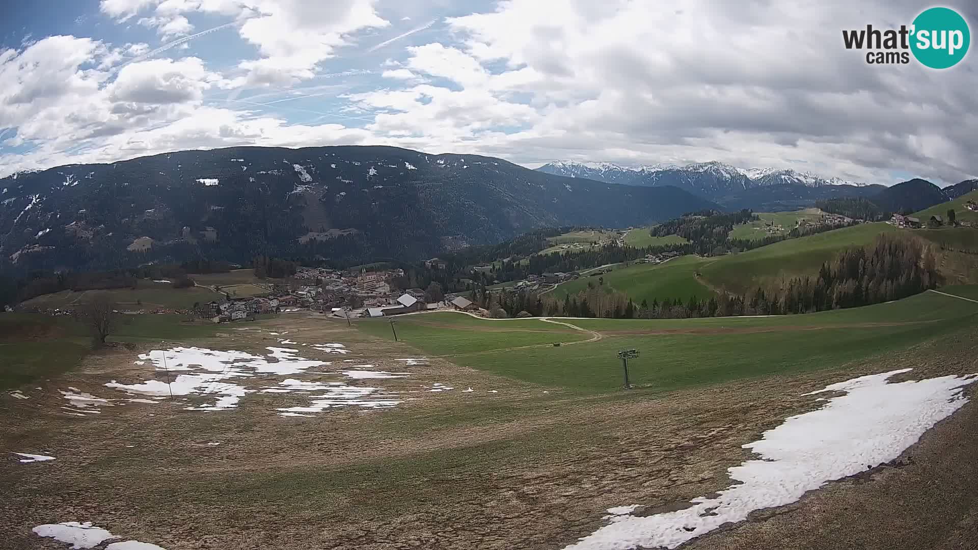Spletna kamera Terenten (1210m) – Pogled v živo na dolino Pusteria