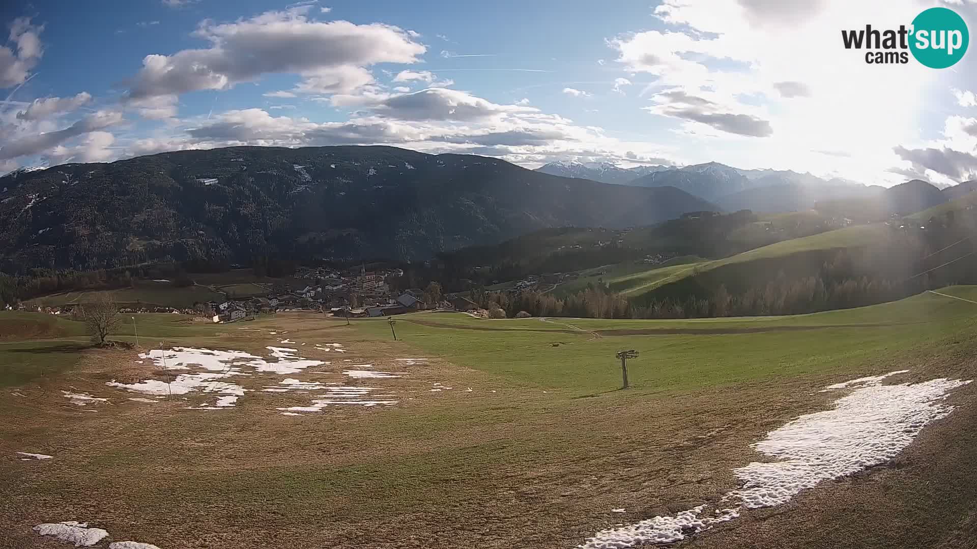 Spletna kamera Terenten (1210m) – Pogled v živo na dolino Pusteria