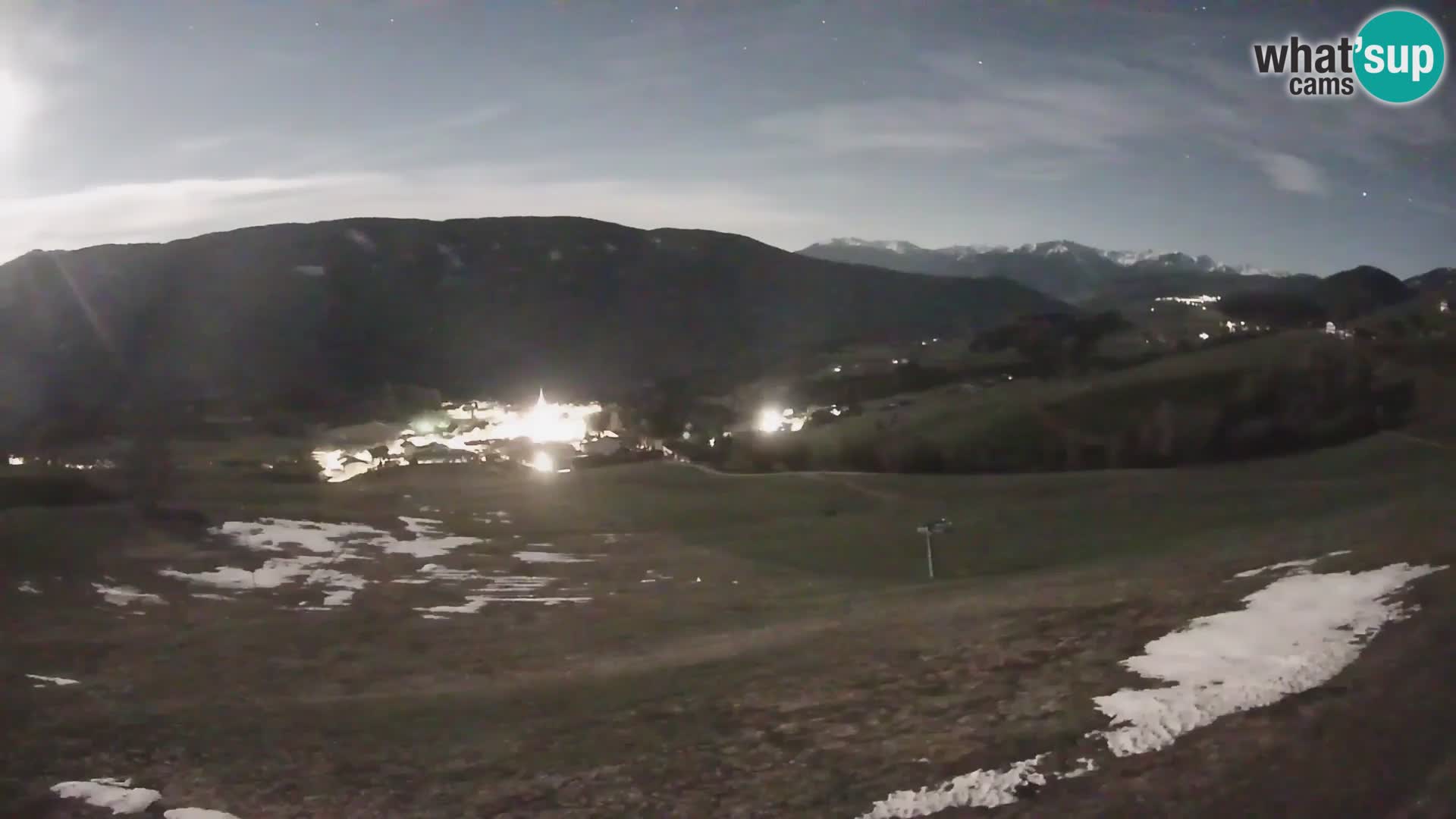 Spletna kamera Terenten (1210m) – Pogled v živo na dolino Pusteria