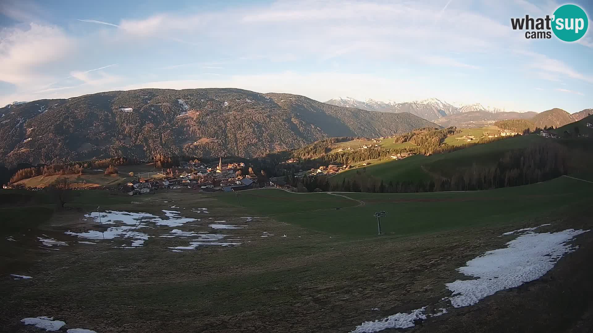 Spletna kamera Terenten (1210m) – Pogled v živo na dolino Pusteria