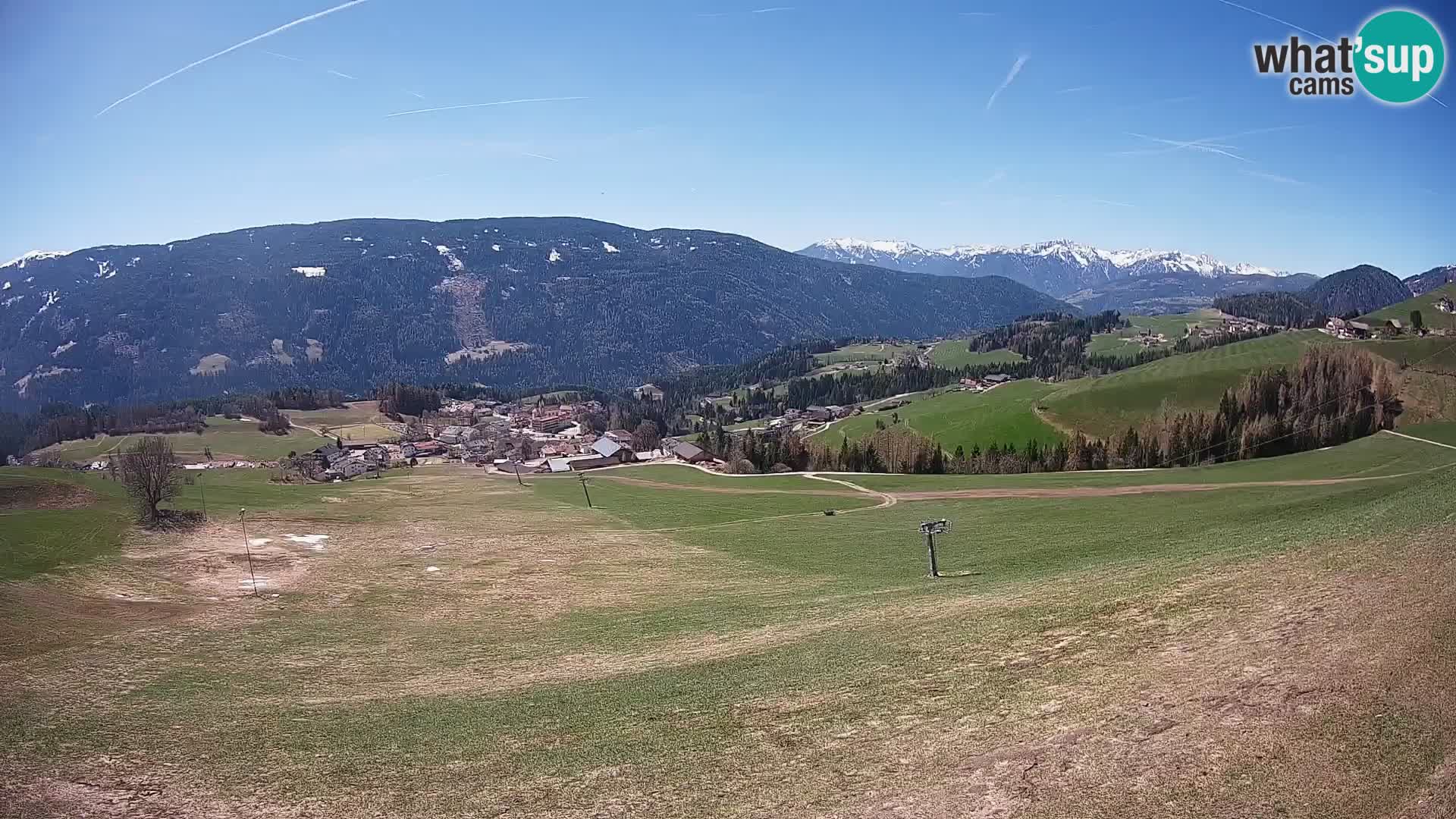 Spletna kamera Terenten (1210m) – Pogled v živo na dolino Pusteria