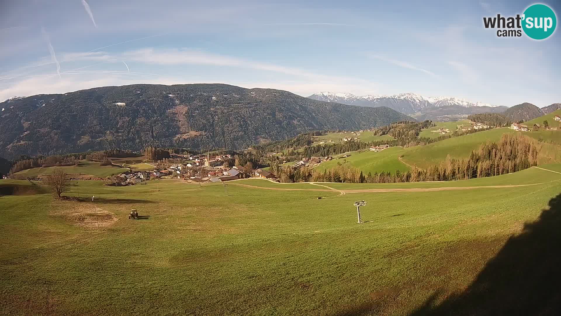 Spletna kamera Terenten (1210m) – Pogled v živo na dolino Pusteria
