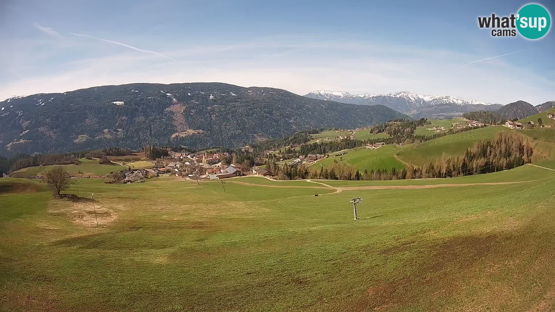 Spletna kamera Terenten (1210m) – Pogled v živo na dolino Pusteria