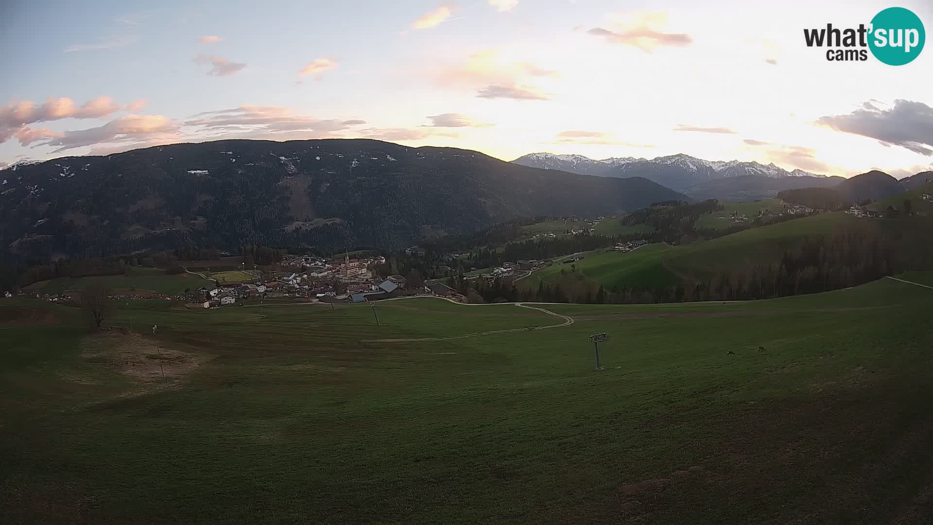Spletna kamera Terenten (1210m) – Pogled v živo na dolino Pusteria