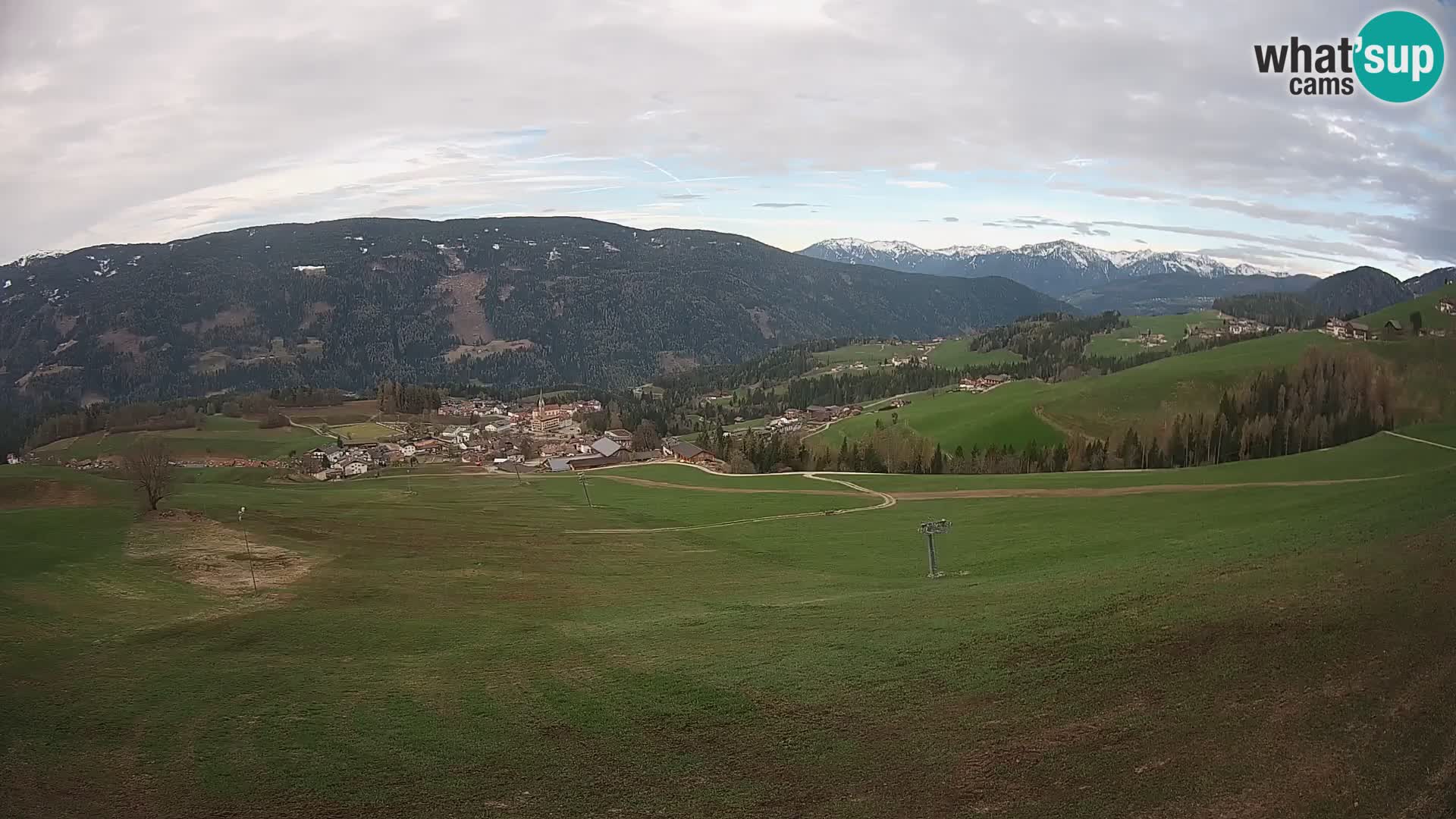 Spletna kamera Terenten (1210m) – Pogled v živo na dolino Pusteria