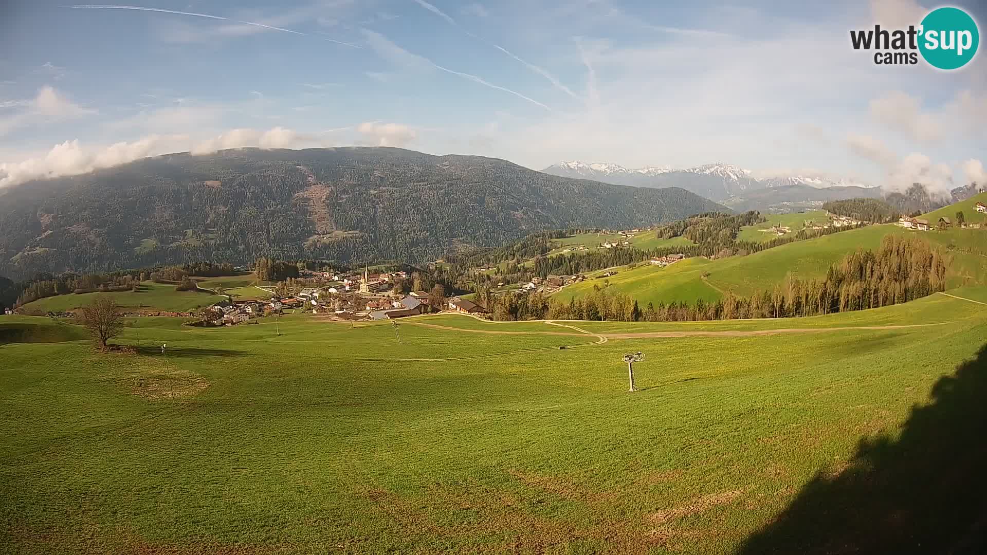 Spletna kamera Terenten (1210m) – Pogled v živo na dolino Pusteria