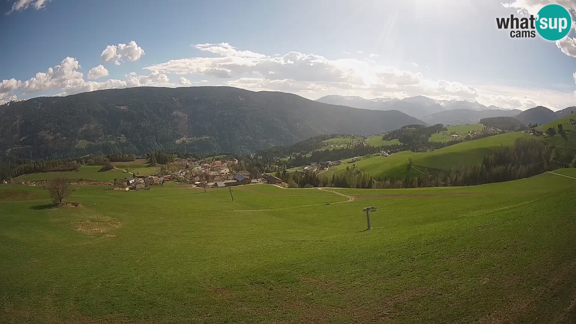Spletna kamera Terenten (1210m) – Pogled v živo na dolino Pusteria