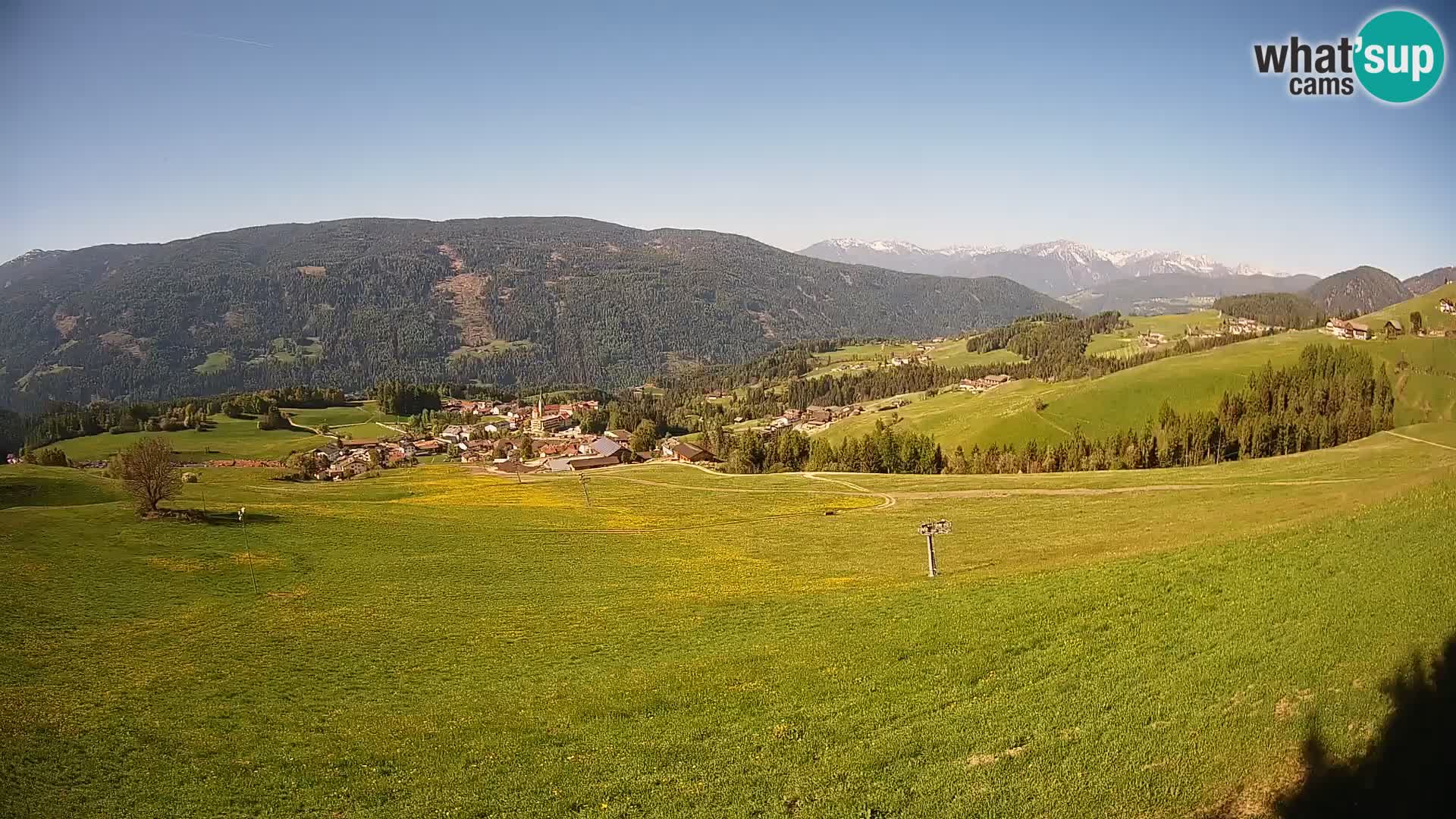 Spletna kamera Terenten (1210m) – Pogled v živo na dolino Pusteria