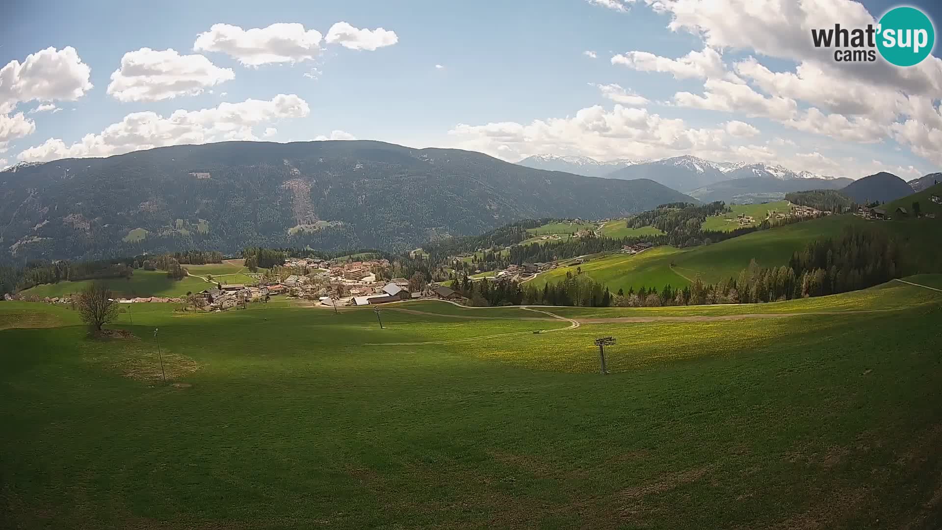 Spletna kamera Terenten (1210m) – Pogled v živo na dolino Pusteria
