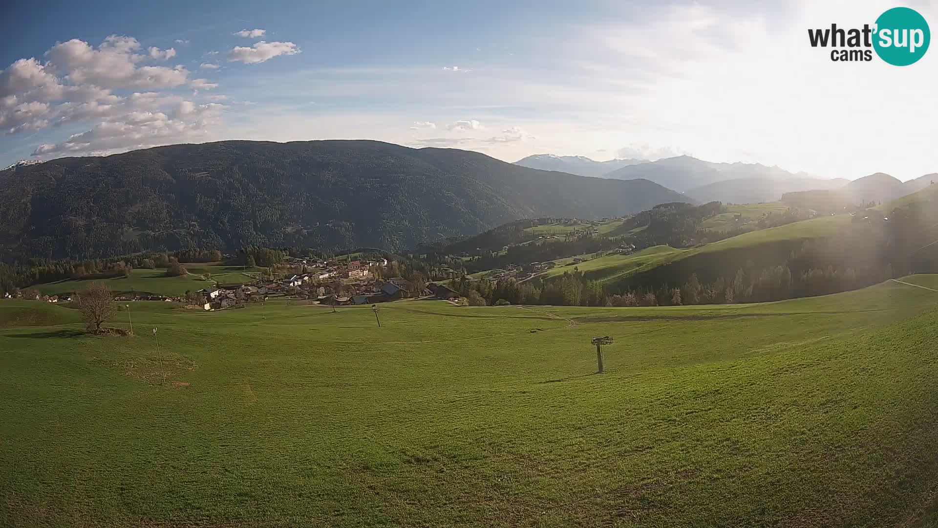 Spletna kamera Terenten (1210m) – Pogled v živo na dolino Pusteria