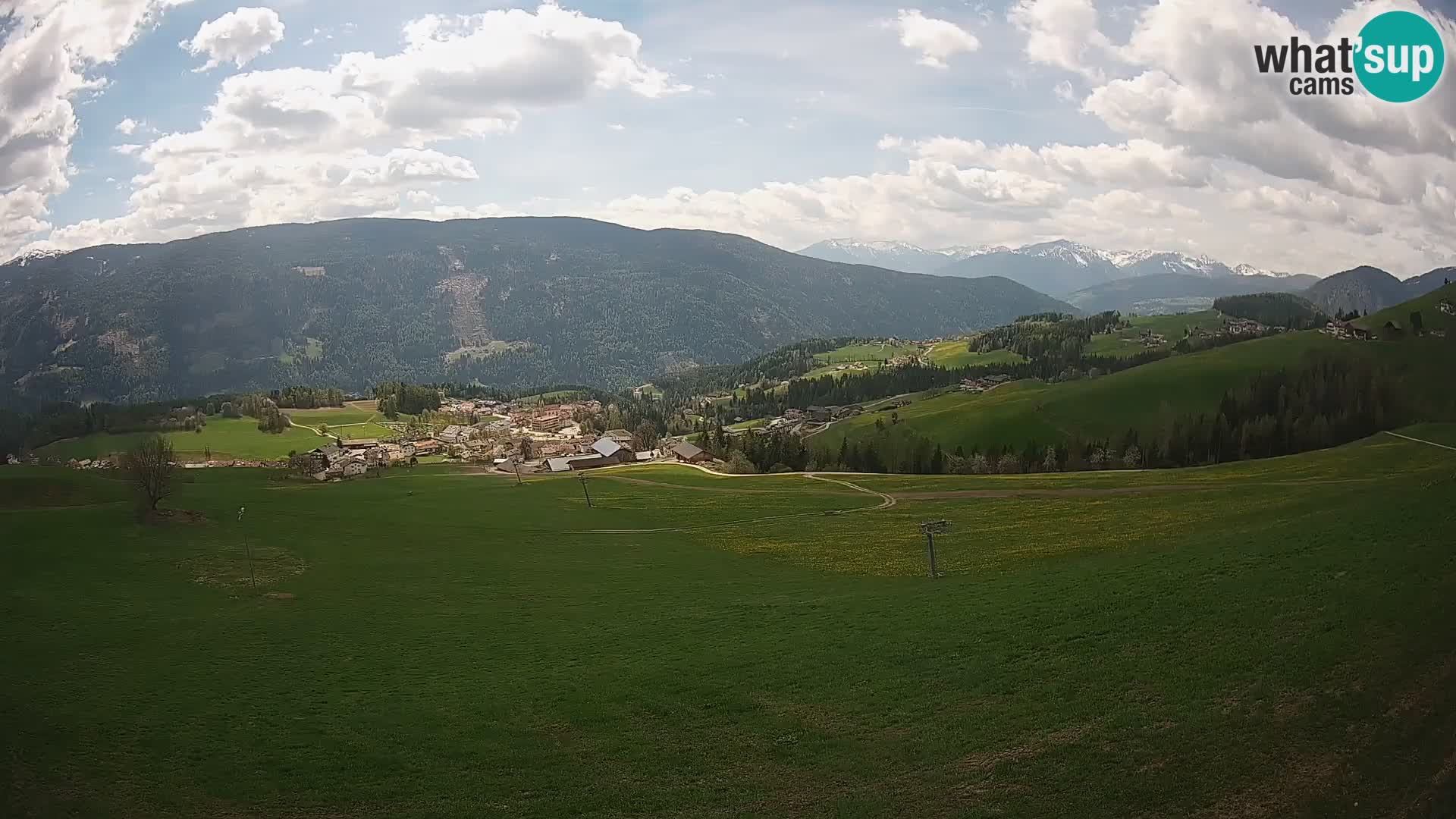 Spletna kamera Terenten (1210m) – Pogled v živo na dolino Pusteria