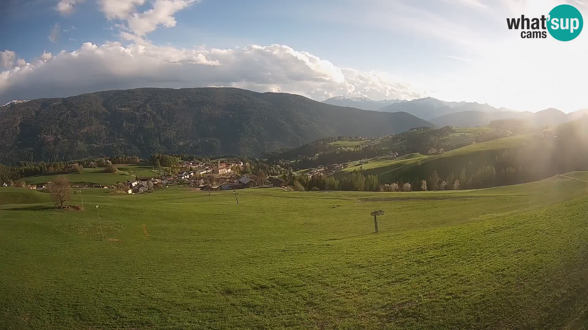 Spletna kamera Terenten (1210m) – Pogled v živo na dolino Pusteria