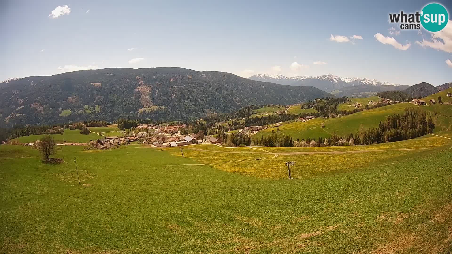 Spletna kamera Terenten (1210m) – Pogled v živo na dolino Pusteria