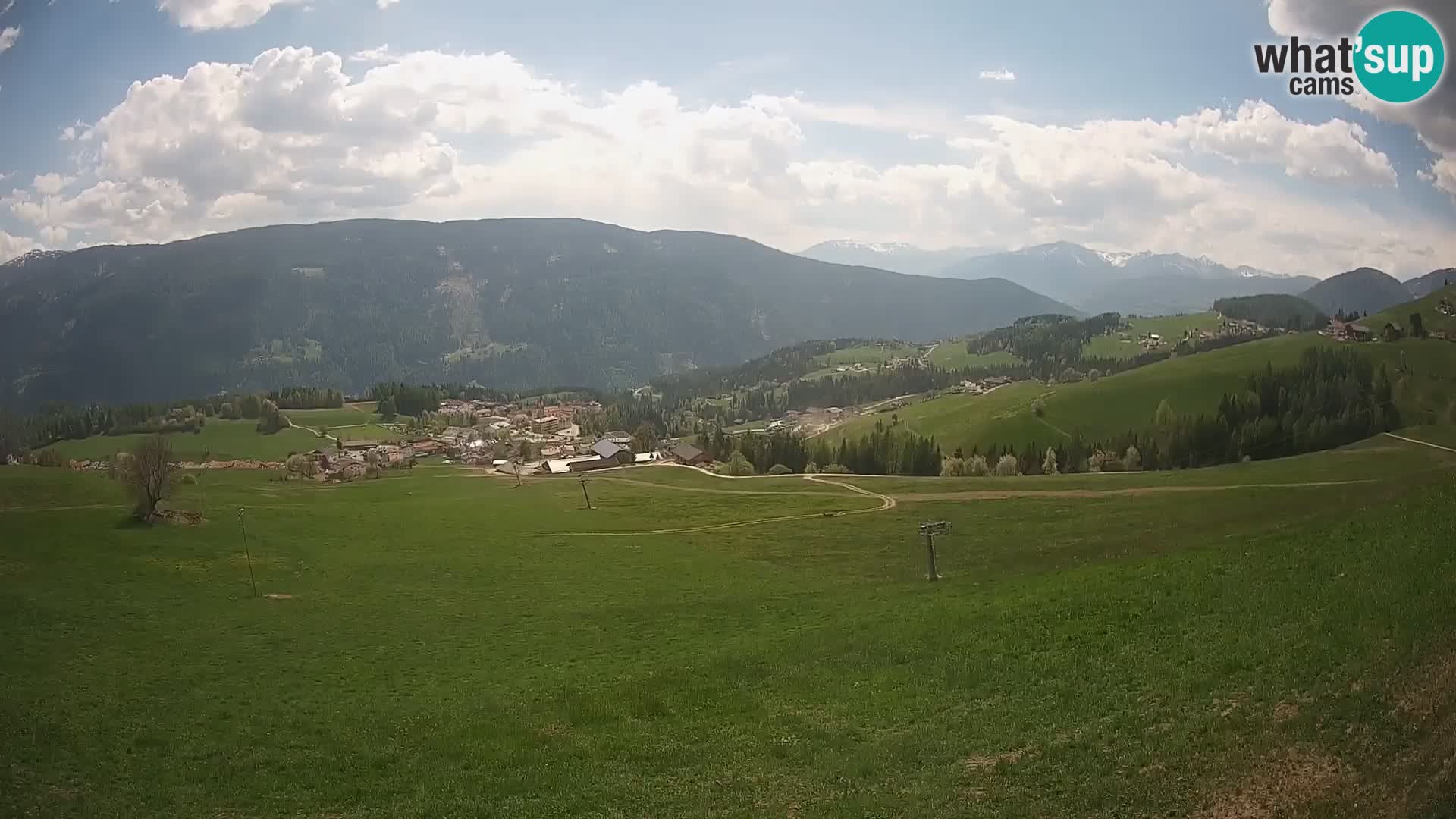 Spletna kamera Terenten (1210m) – Pogled v živo na dolino Pusteria