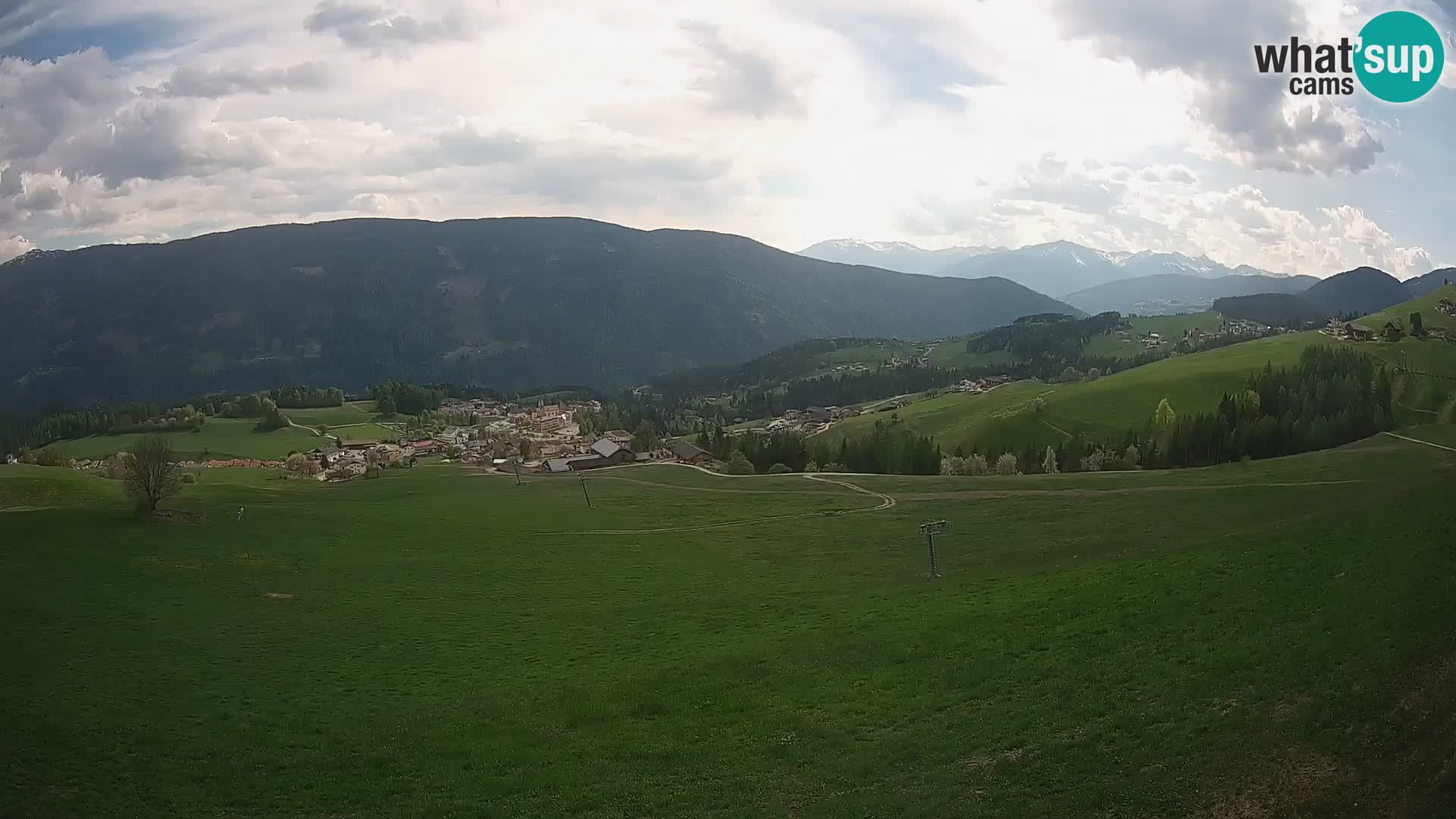 Spletna kamera Terenten (1210m) – Pogled v živo na dolino Pusteria