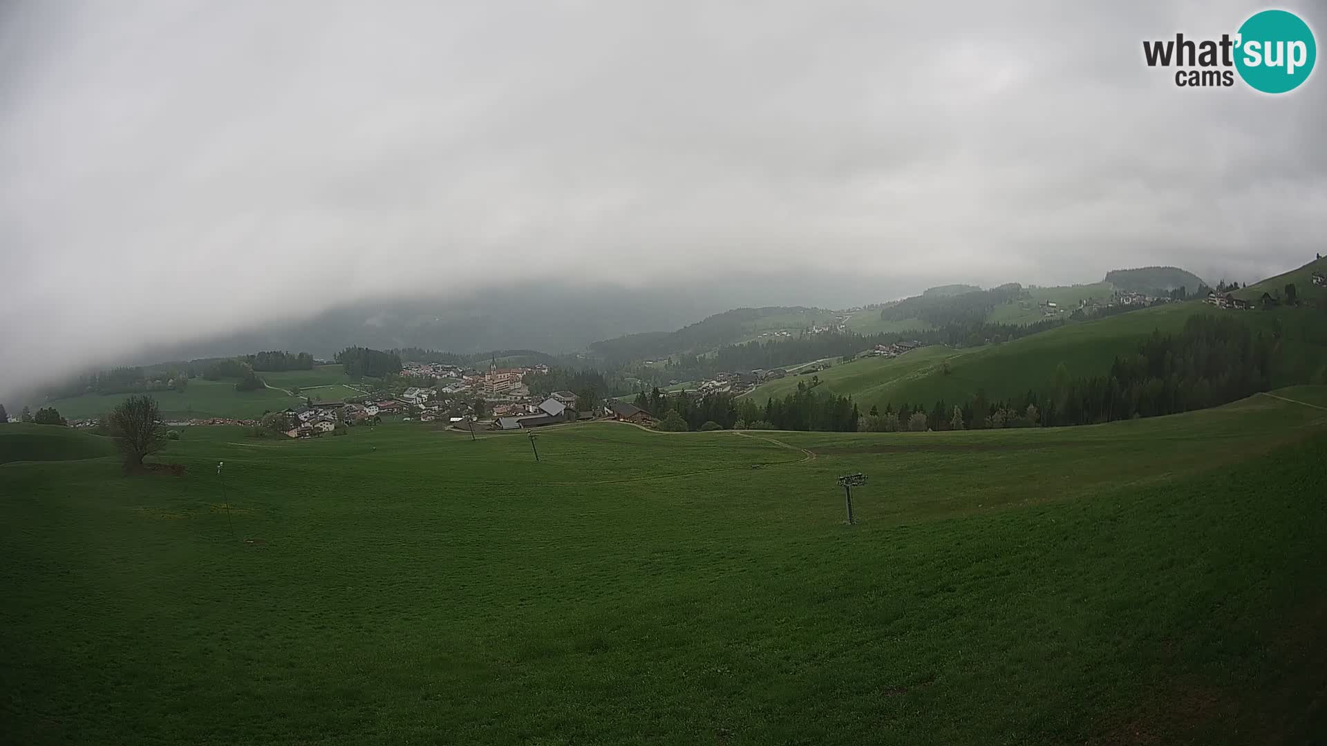 Spletna kamera Terenten (1210m) – Pogled v živo na dolino Pusteria