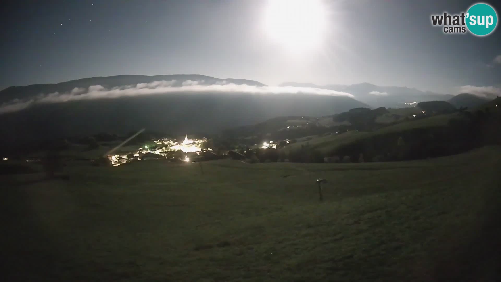 Spletna kamera Terenten (1210m) – Pogled v živo na dolino Pusteria