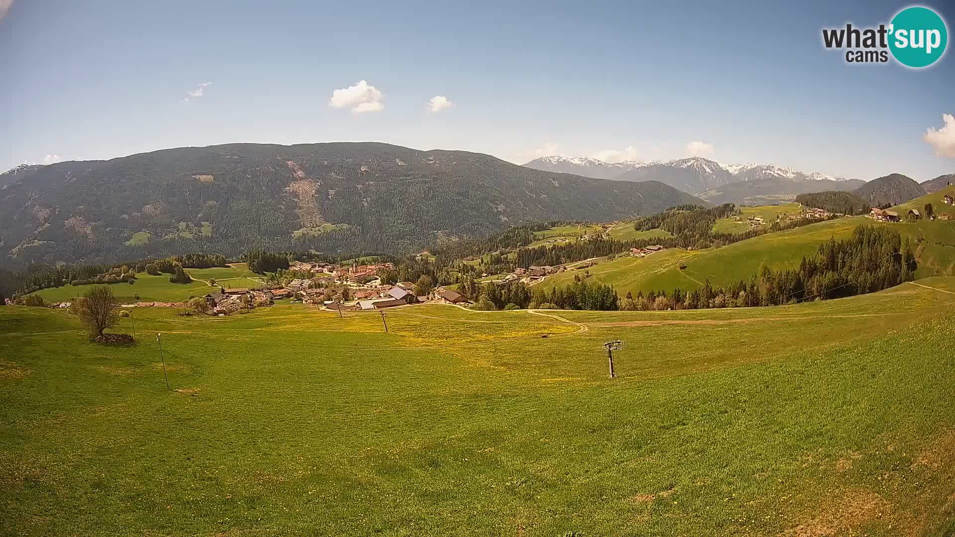 Spletna kamera Terenten (1210m) – Pogled v živo na dolino Pusteria