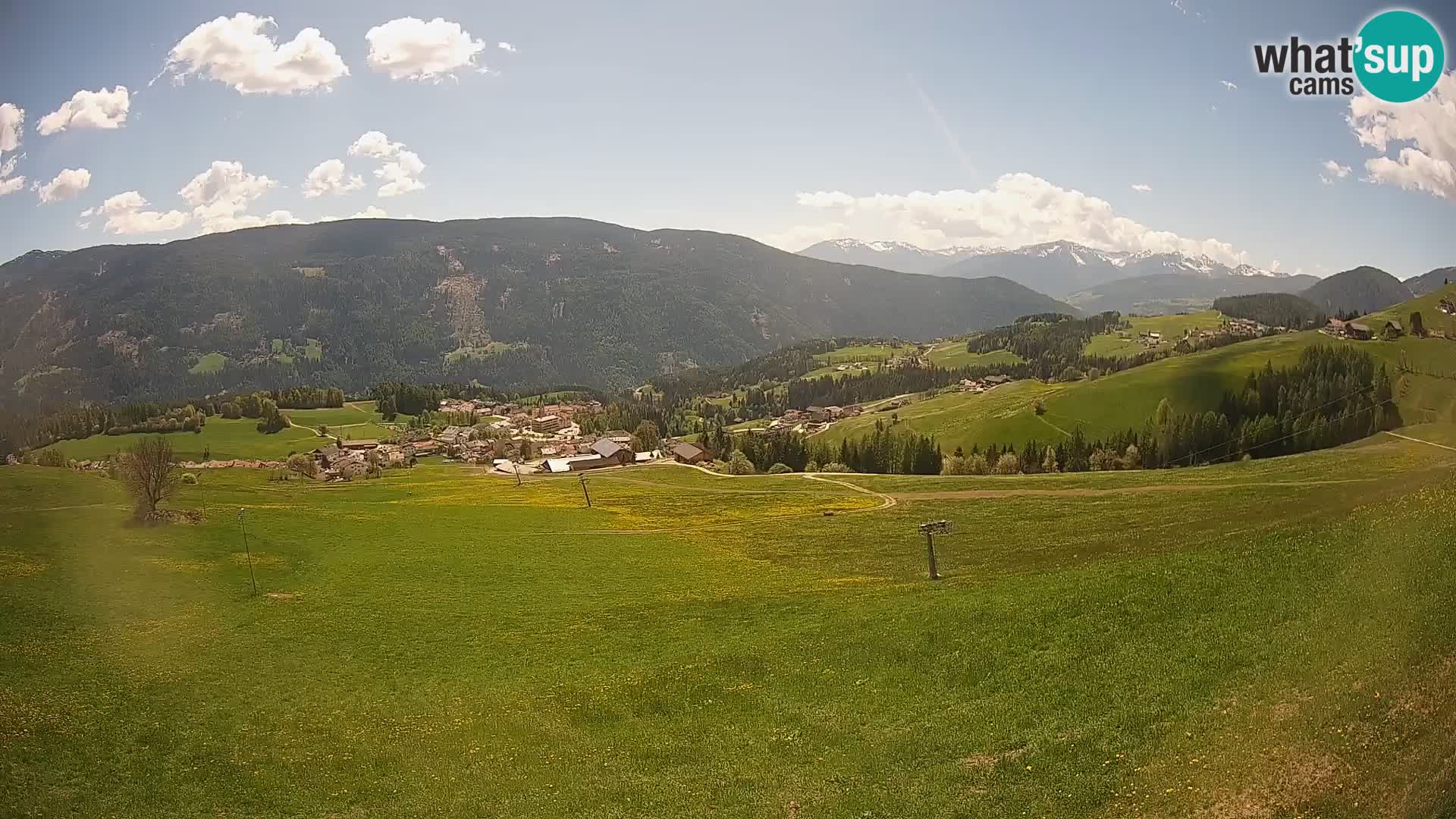 Spletna kamera Terenten (1210m) – Pogled v živo na dolino Pusteria