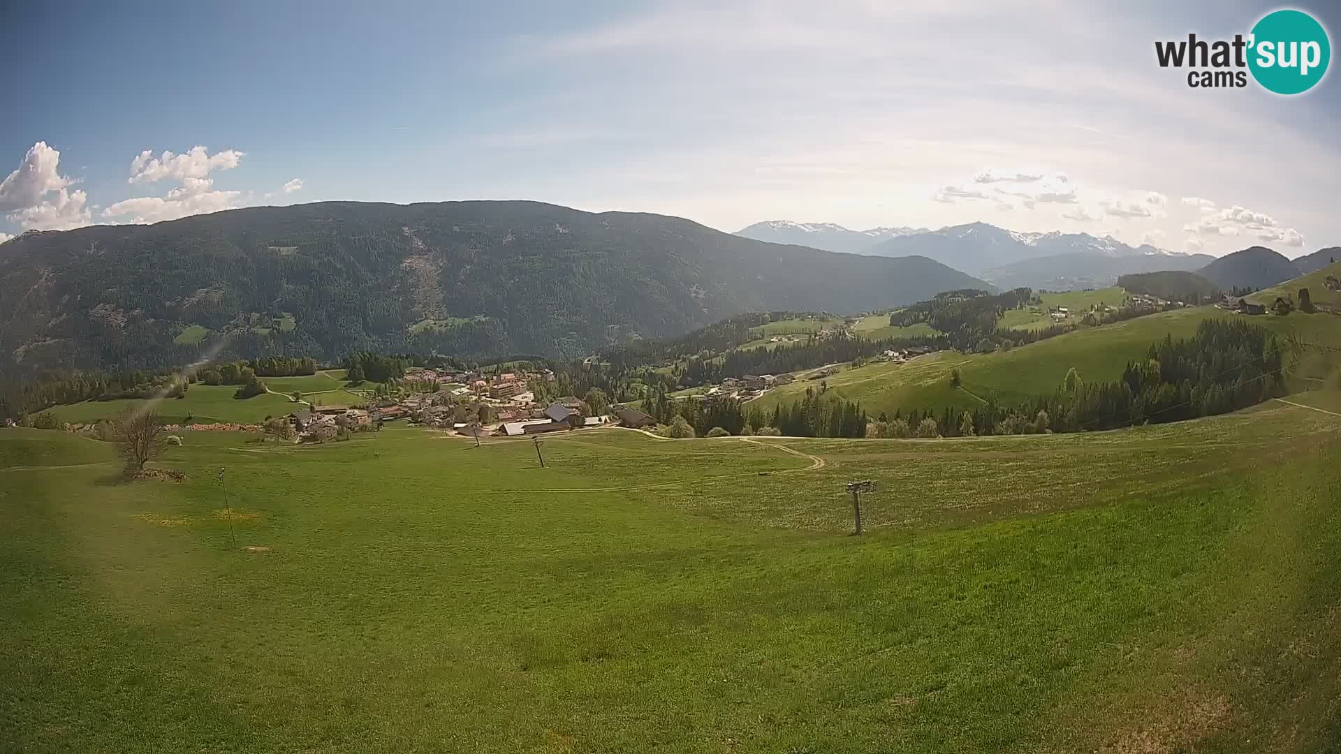 Spletna kamera Terenten (1210m) – Pogled v živo na dolino Pusteria
