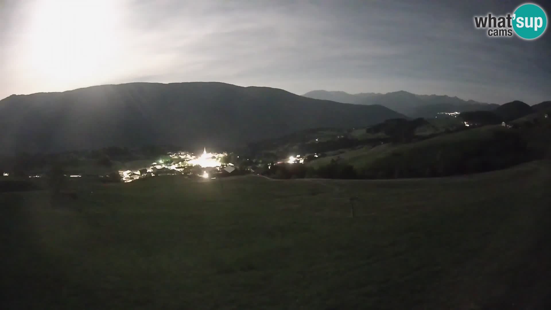 Spletna kamera Terenten (1210m) – Pogled v živo na dolino Pusteria