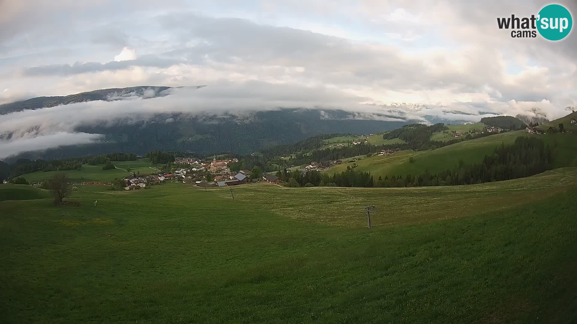 Web kamera Terenten (1210m) – Pogled uživo na Dolinu Pusteria