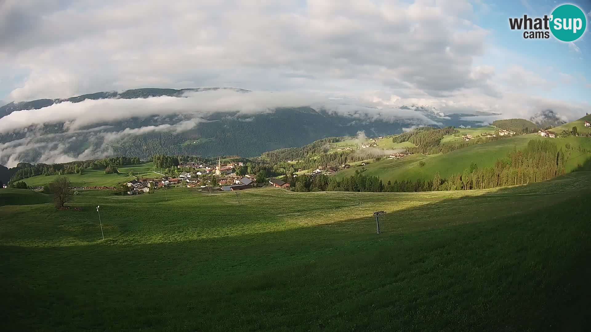 Web kamera Terenten (1210m) – Pogled uživo na Dolinu Pusteria