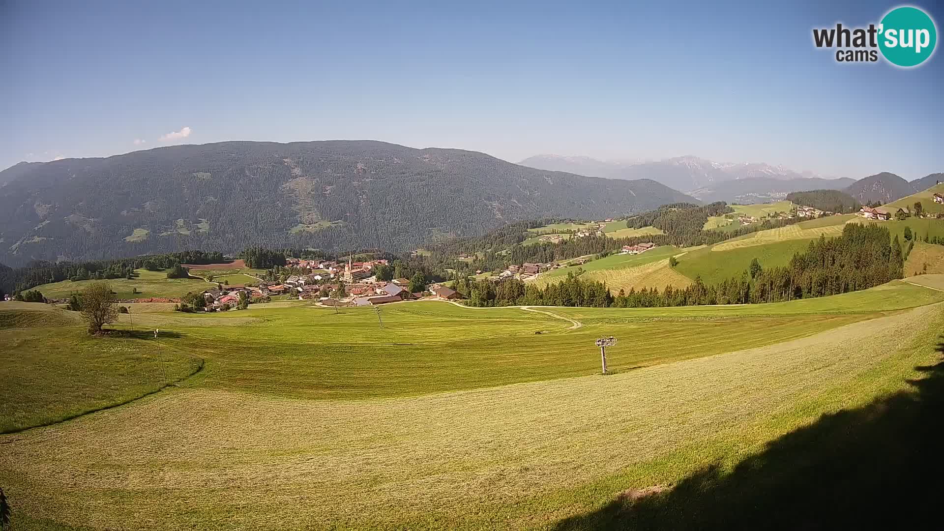 Spletna kamera Terenten (1210m) – Pogled v živo na dolino Pusteria