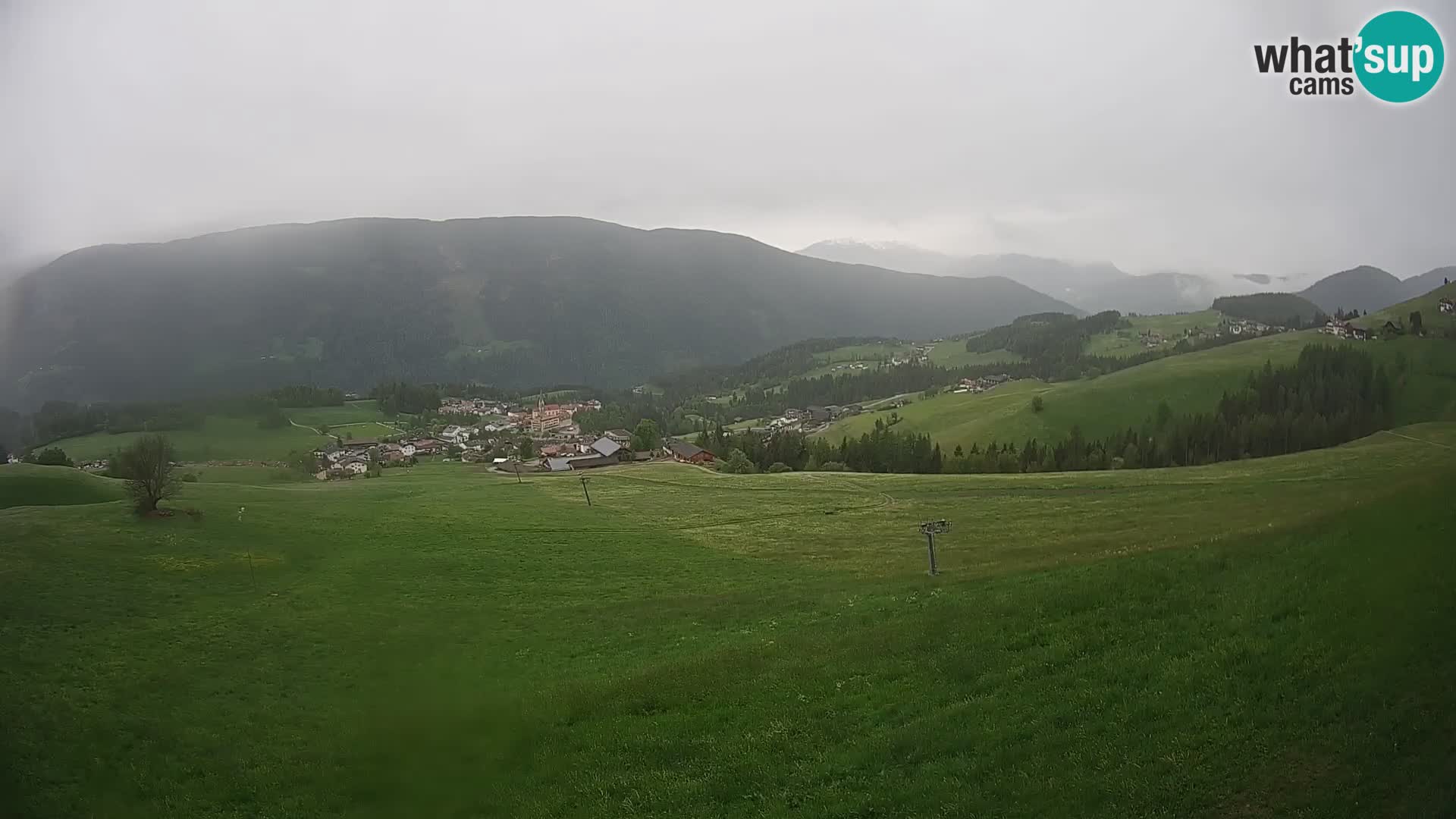 Spletna kamera Terenten (1210m) – Pogled v živo na dolino Pusteria