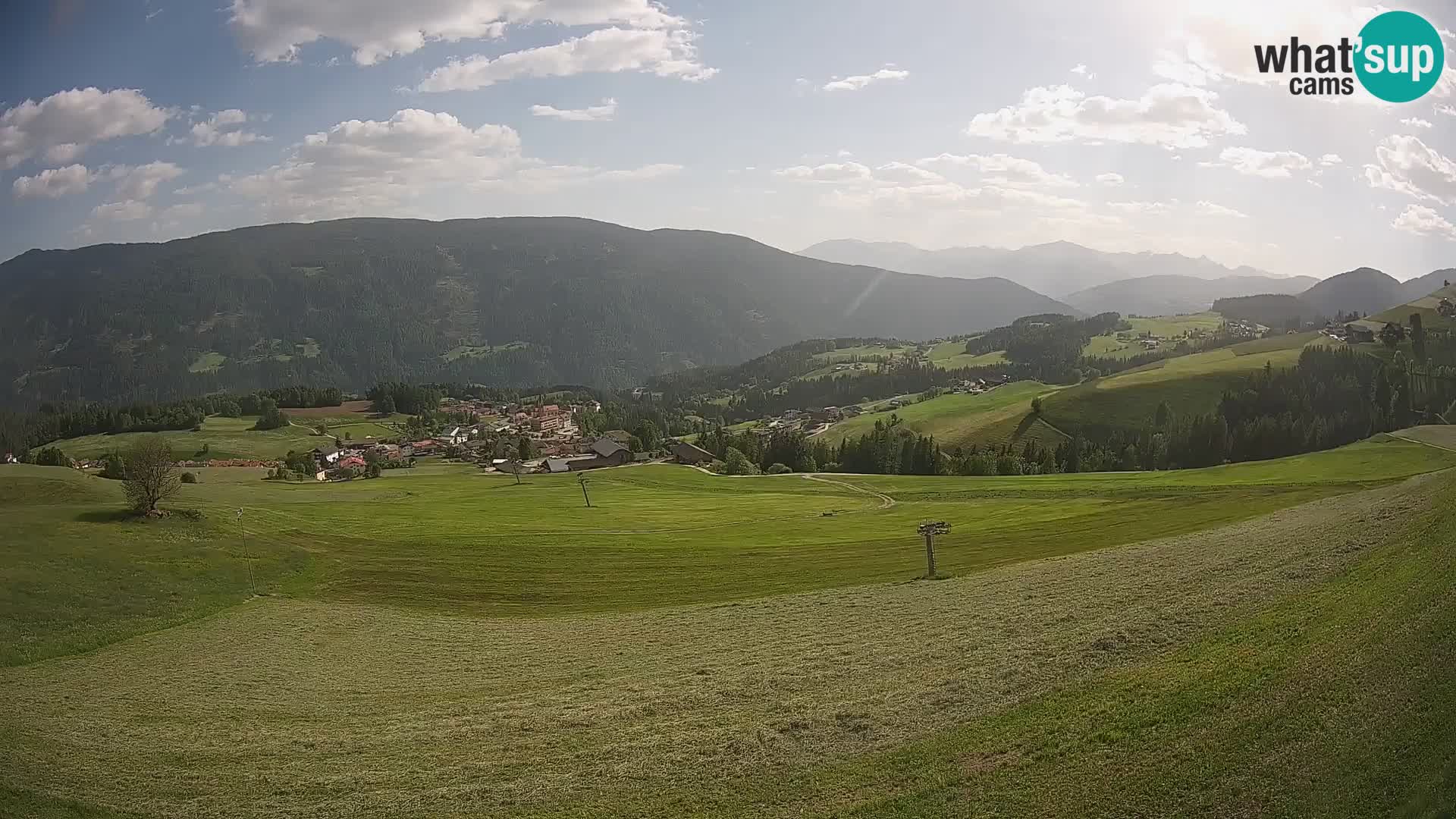 Spletna kamera Terenten (1210m) – Pogled v živo na dolino Pusteria