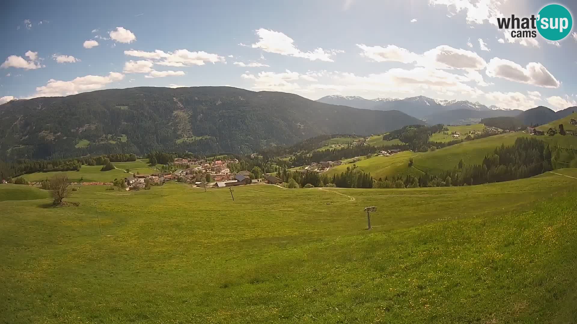 Spletna kamera Terenten (1210m) – Pogled v živo na dolino Pusteria