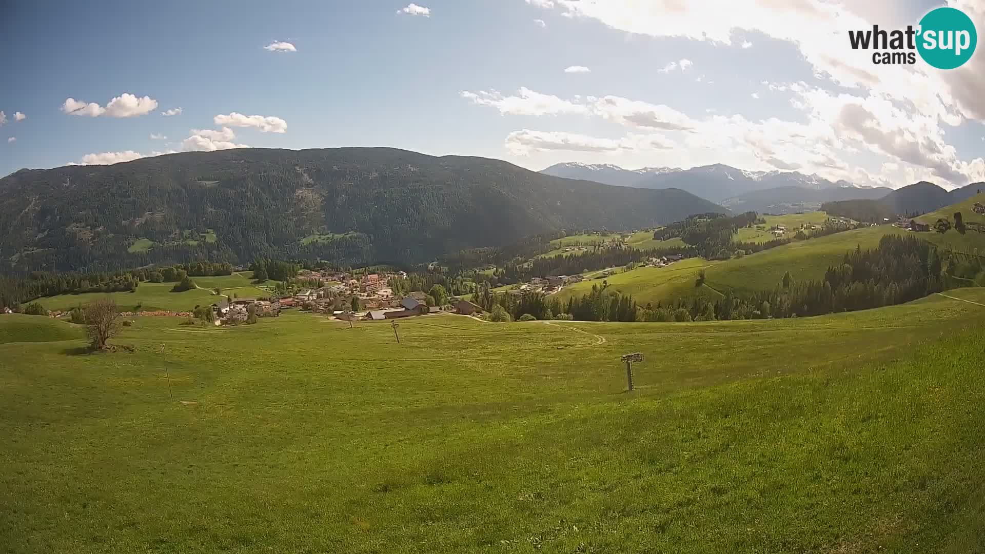 Spletna kamera Terenten (1210m) – Pogled v živo na dolino Pusteria