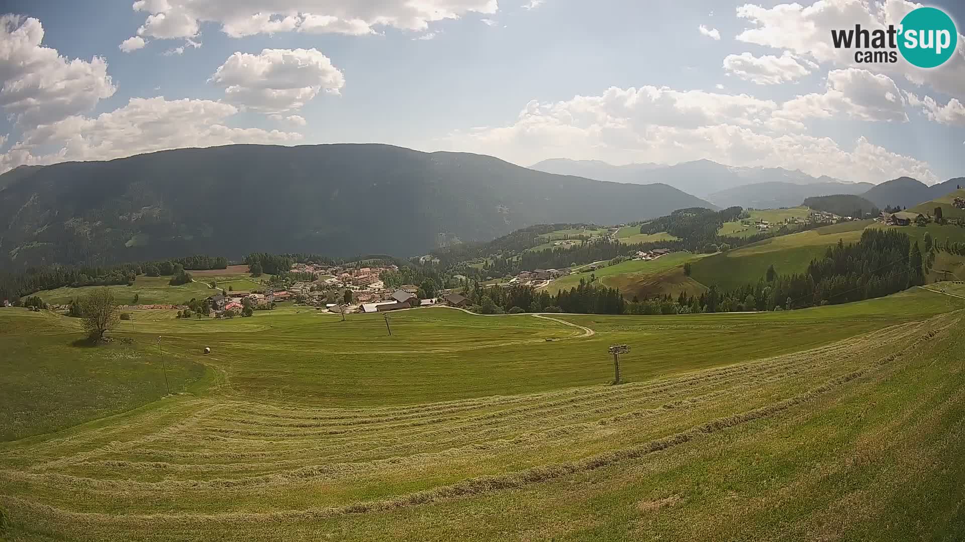 Spletna kamera Terenten (1210m) – Pogled v živo na dolino Pusteria