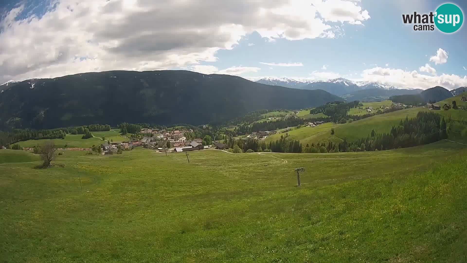 Spletna kamera Terenten (1210m) – Pogled v živo na dolino Pusteria