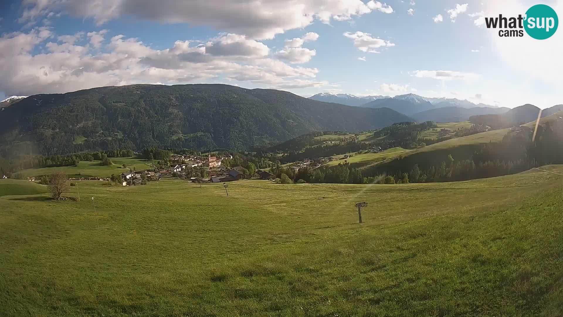 Spletna kamera Terenten (1210m) – Pogled v živo na dolino Pusteria