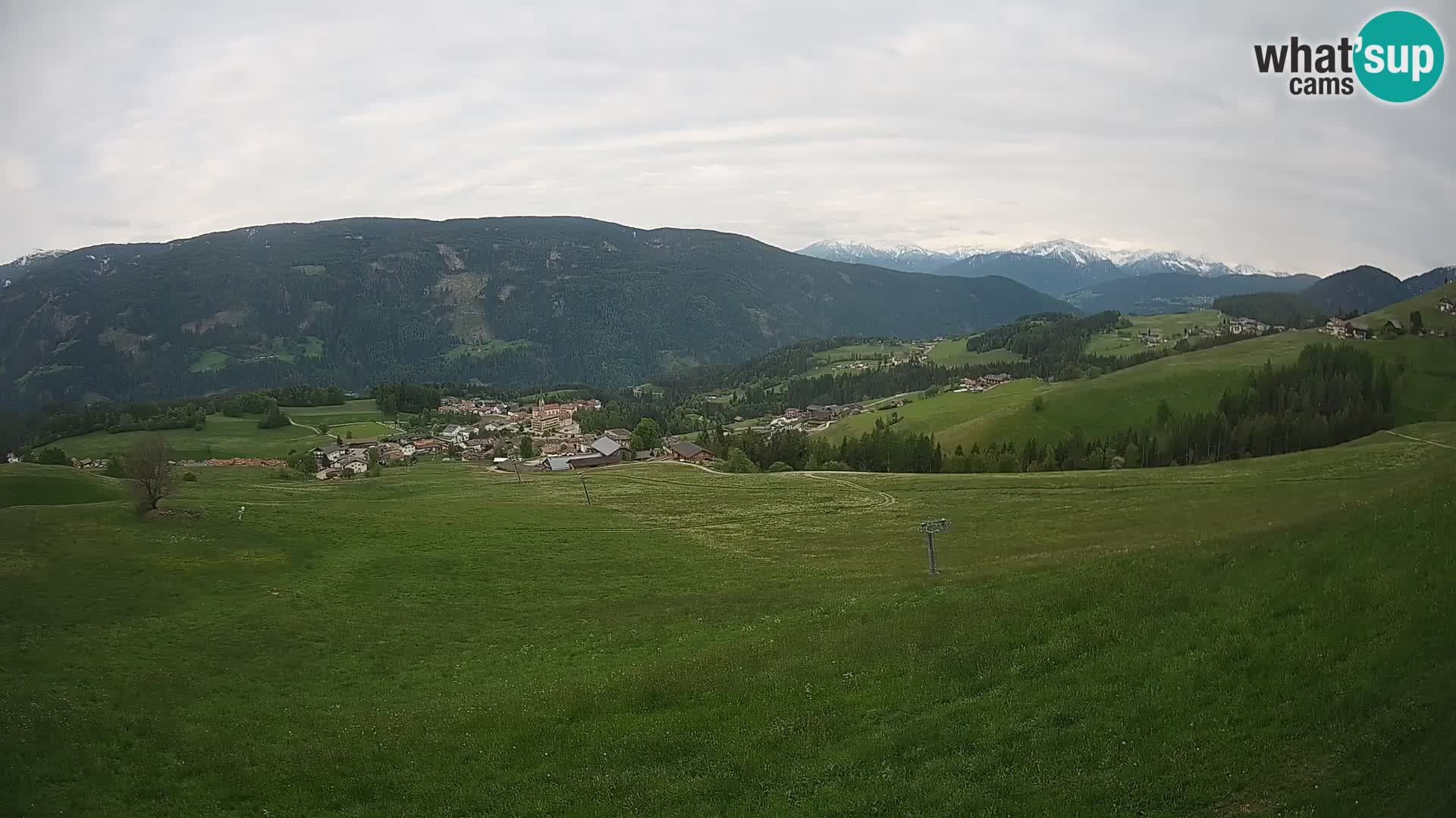 Spletna kamera Terenten (1210m) – Pogled v živo na dolino Pusteria