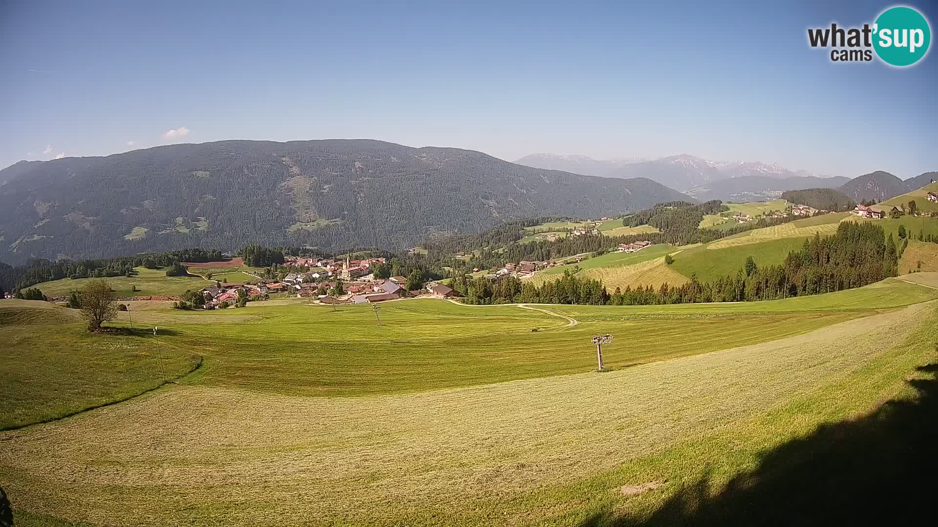 Spletna kamera Terenten (1210m) – Pogled v živo na dolino Pusteria
