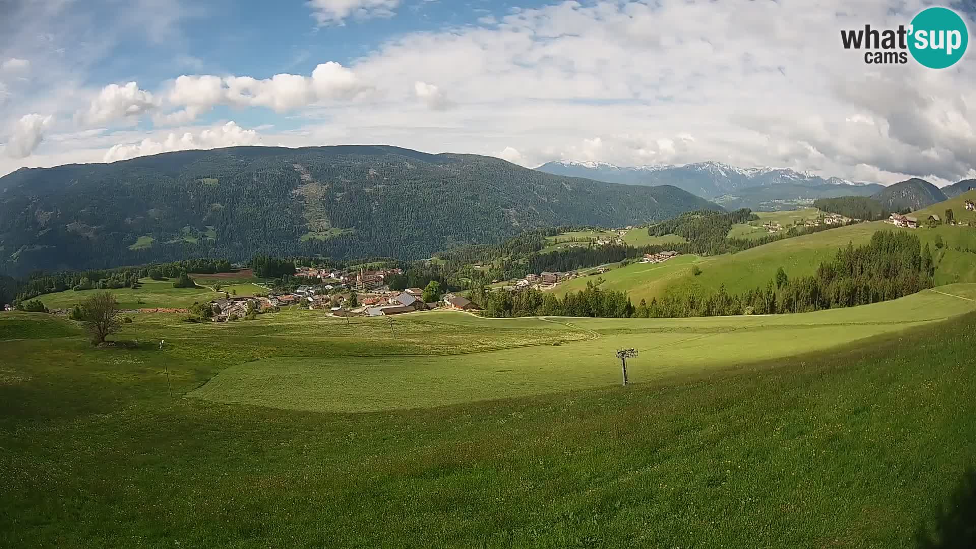 Spletna kamera Terenten (1210m) – Pogled v živo na dolino Pusteria