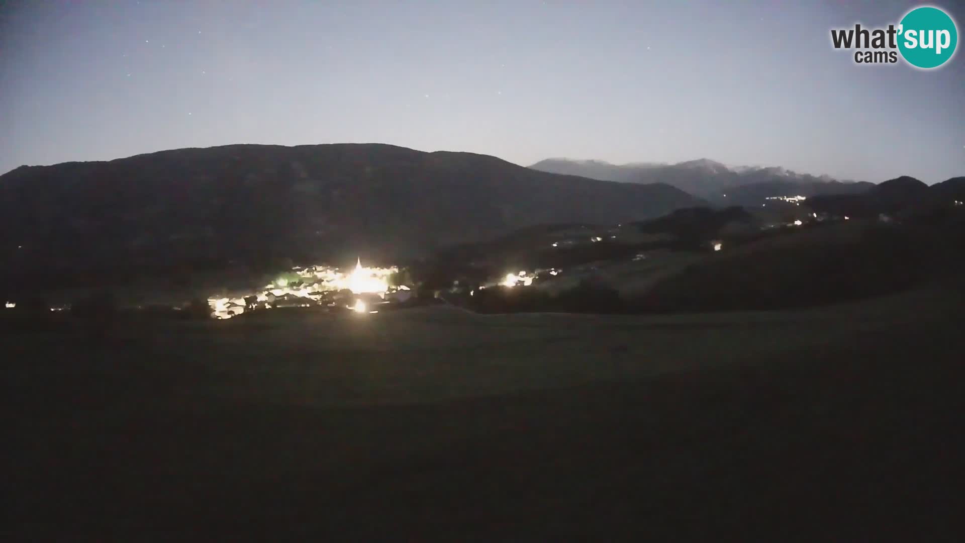 Spletna kamera Terenten (1210m) – Pogled v živo na dolino Pusteria
