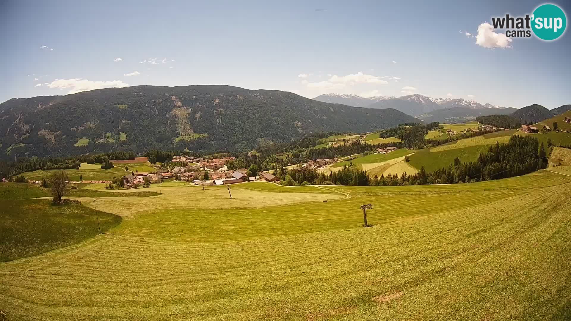 Spletna kamera Terenten (1210m) – Pogled v živo na dolino Pusteria