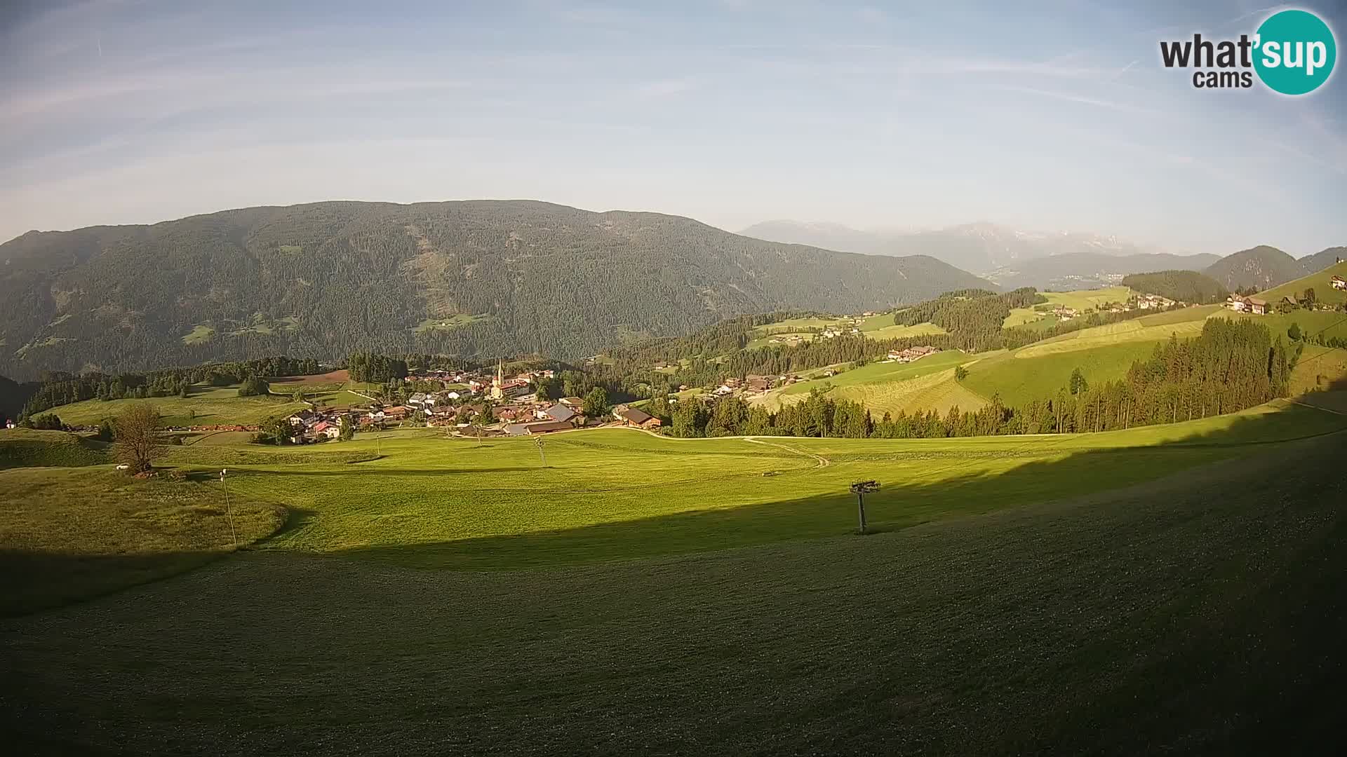Spletna kamera Terenten (1210m) – Pogled v živo na dolino Pusteria