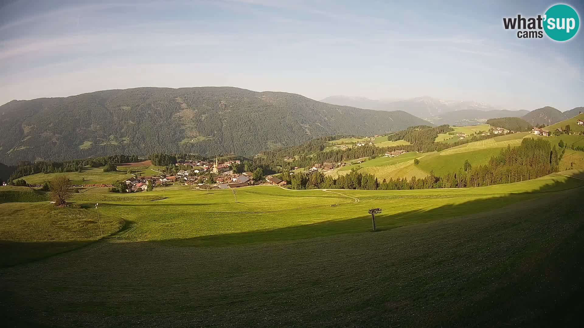 Spletna kamera Terenten (1210m) – Pogled v živo na dolino Pusteria
