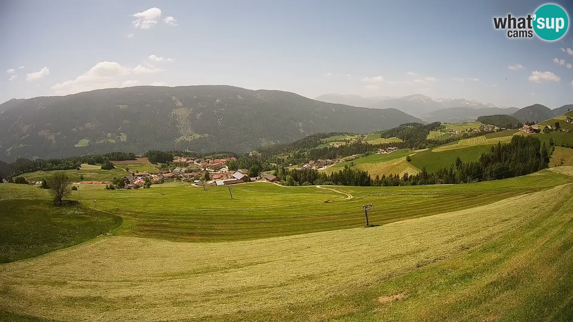 Spletna kamera Terenten (1210m) – Pogled v živo na dolino Pusteria