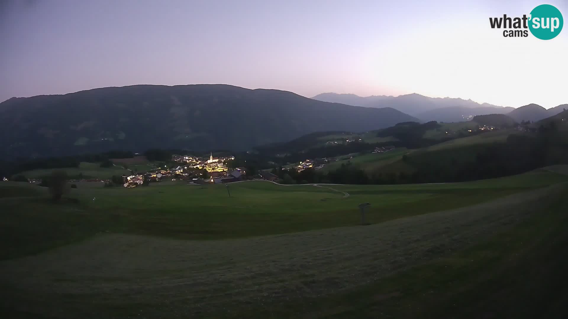 Spletna kamera Terenten (1210m) – Pogled v živo na dolino Pusteria