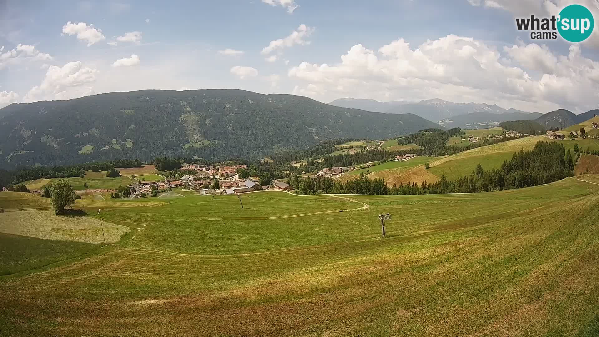 Spletna kamera Terenten (1210m) – Pogled v živo na dolino Pusteria