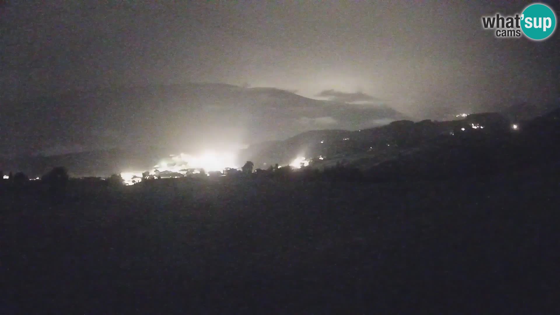 Spletna kamera Terenten (1210m) – Pogled v živo na dolino Pusteria