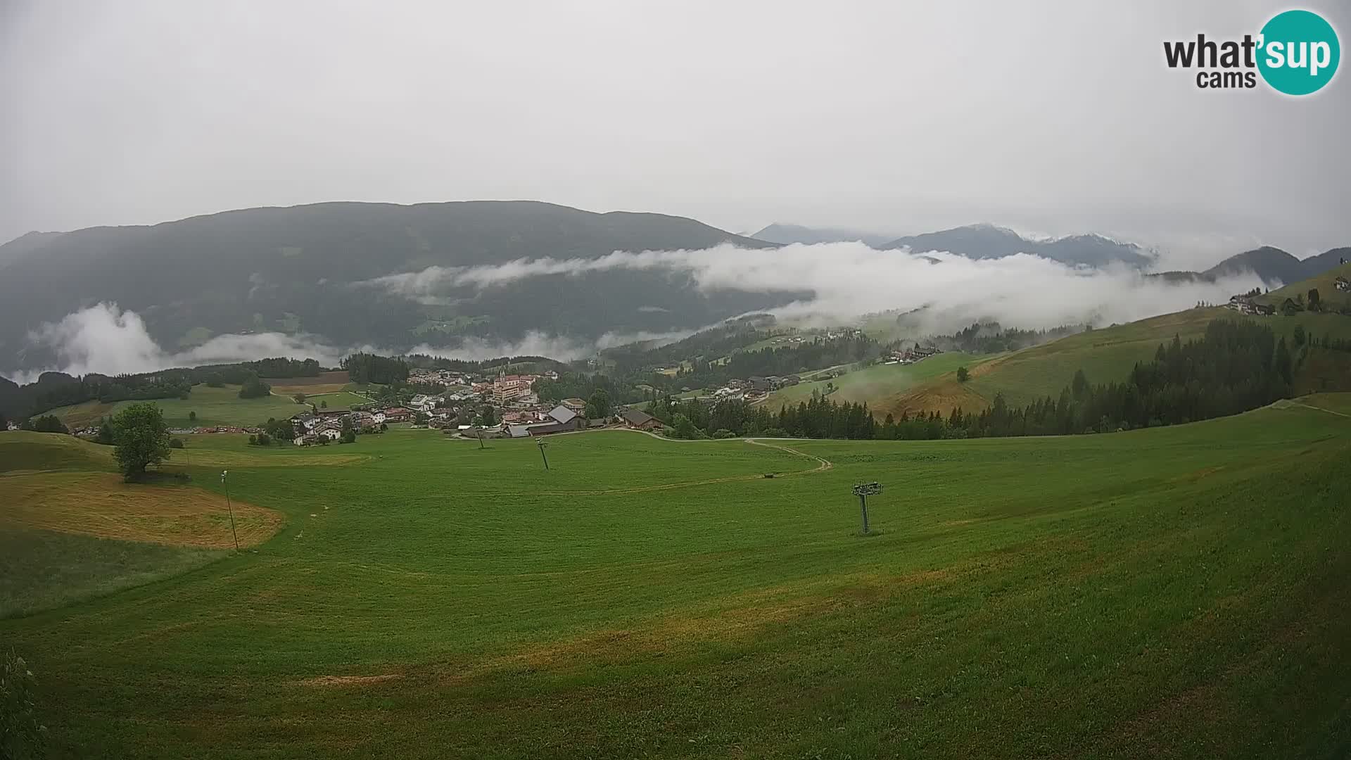Spletna kamera Terenten (1210m) – Pogled v živo na dolino Pusteria