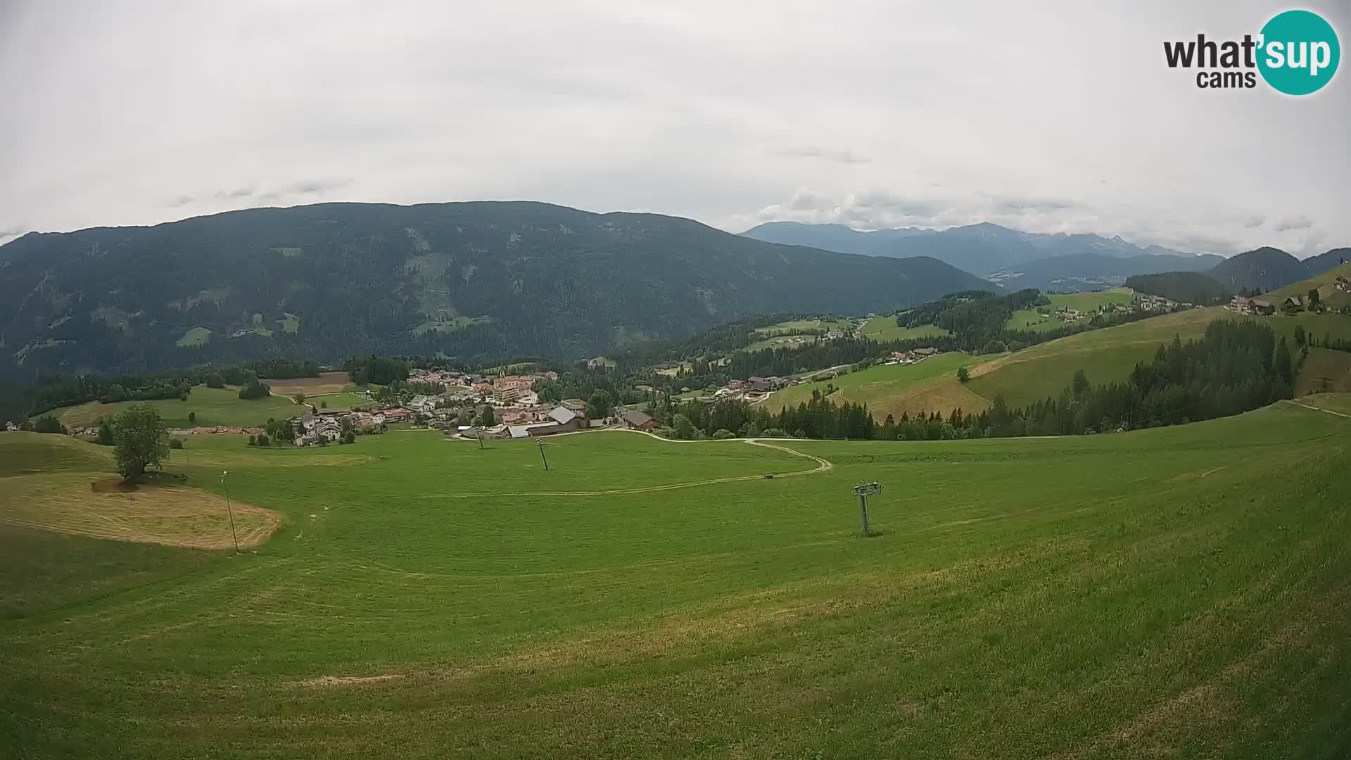 Spletna kamera Terenten (1210m) – Pogled v živo na dolino Pusteria