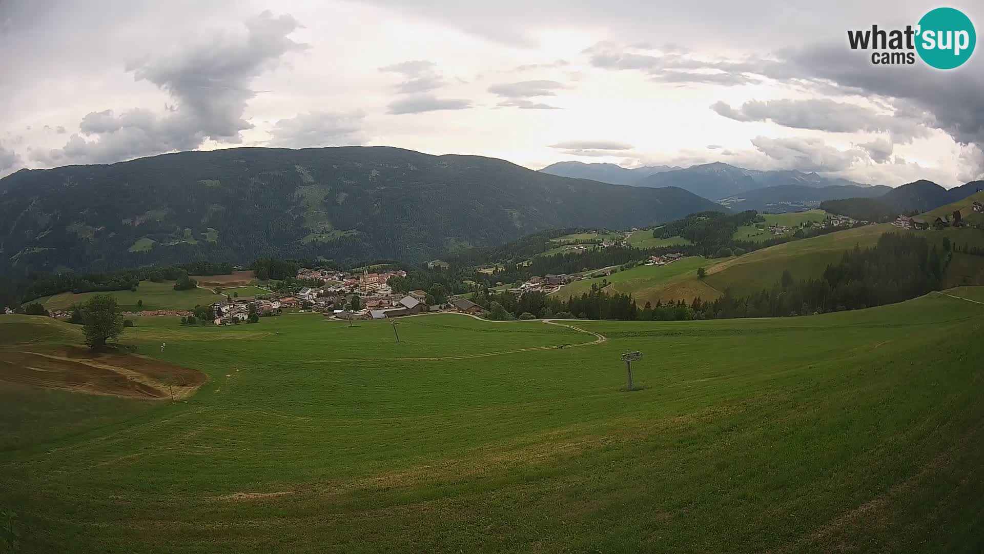 Spletna kamera Terenten (1210m) – Pogled v živo na dolino Pusteria