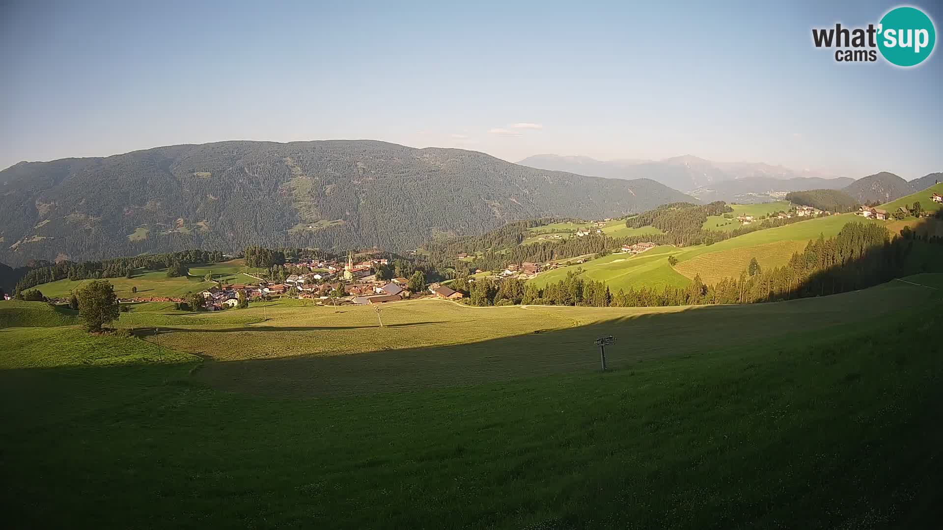 Spletna kamera Terenten (1210m) – Pogled v živo na dolino Pusteria